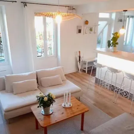Maison De La Marquise, 15 Couchages, 200m2, Cour Privative, Salle De Reception, 4 Doubles, 1 Dortoir 7 Couchages, Linge En Option *