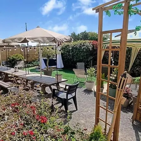 Villa Maison De La Marquise, 15 Couchages, 200m2, Cour Privative, Salle De Reception, 4 Doubles, 1 Dortoir 7 Couchages, Linge En Option Sommervieu
