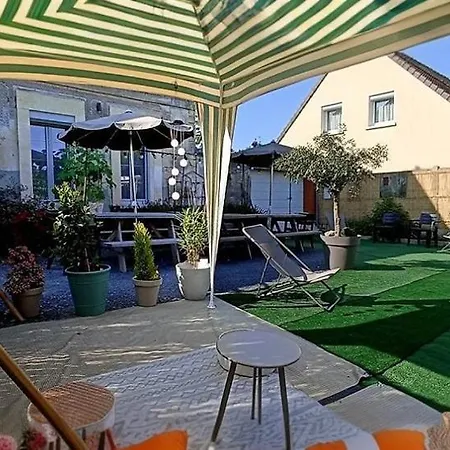 Maison De La Marquise, 15 Couchages, 200m2, Cour Privative, Salle De Reception, 4 Doubles, 1 Dortoir 7 Couchages, Linge En Option Villa Sommervieu