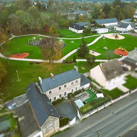 Maison De La Marquise, 15 Couchages, 200m2, Cour Privative, Salle De Reception, 4 Doubles, 1 Dortoir 7 Couchages, Linge En Option